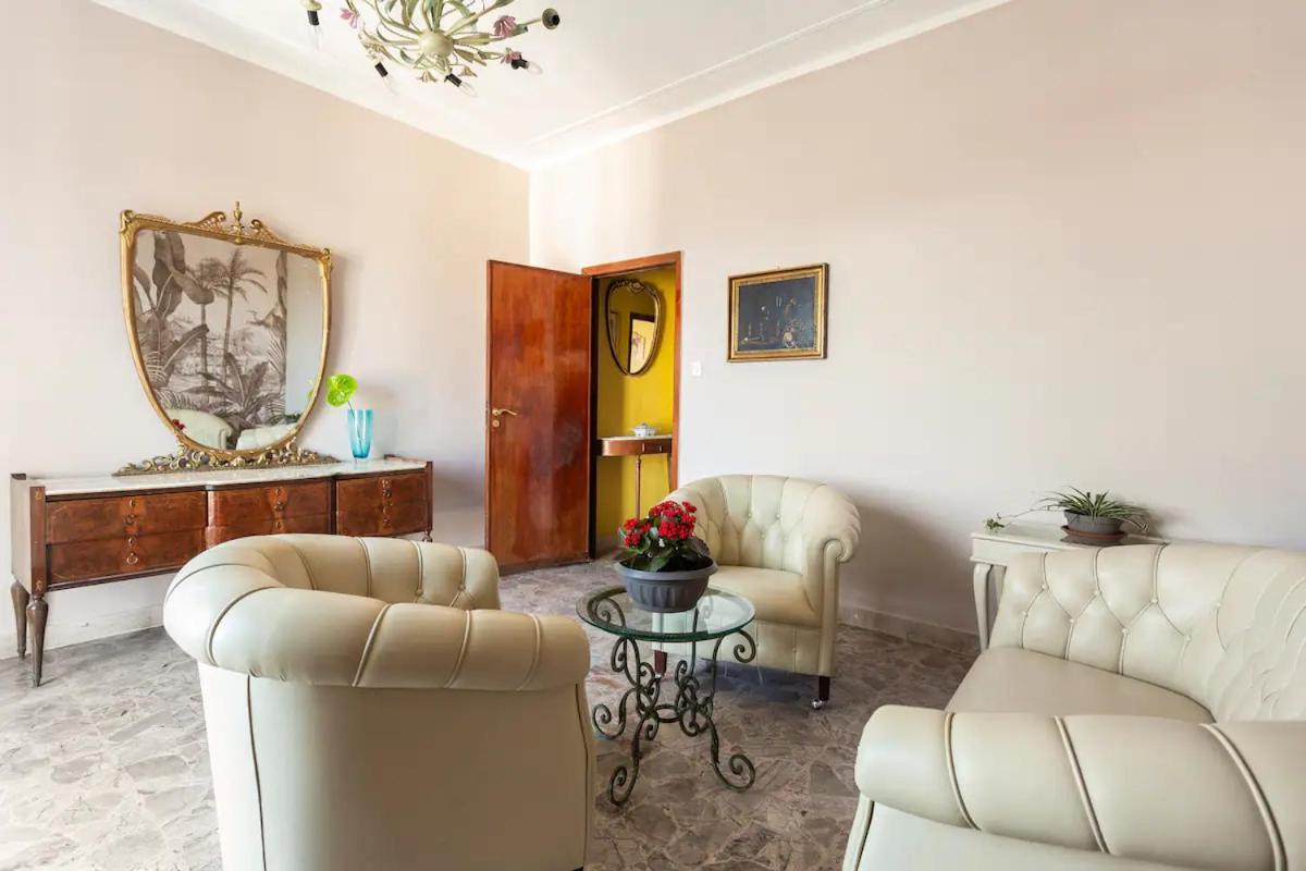 Top Floor Apartment Near Historic Fortino Katanya Dış mekan fotoğraf